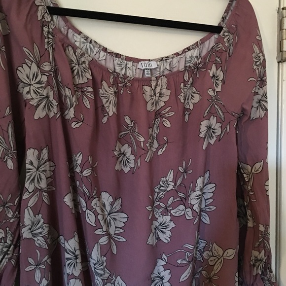 Tobi Off Shoulder Burgundy Peasant Top - Picture 4 of 7